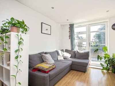 1 bedroom apartment for rent in Sandringham Road, London, E8