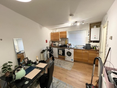 1 bedroom flat for rent in Hendon Lane, Finchley, N3