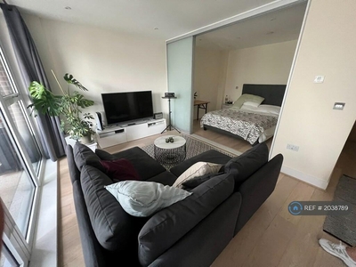 1 bedroom flat for rent in King Street, London, W6