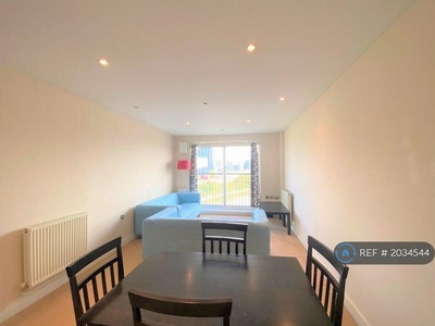 1 bedroom flat for rent in Settlers Court, London, E14