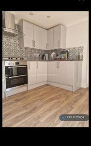 1 bedroom flat share for rent in Fentiman Road, Vauxhall London, SW8