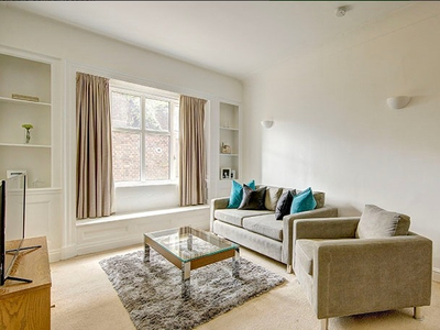 1 bedroom ground floor flat for rent in Strathmore Court, Park Road, St Johns Wood, London, NW8