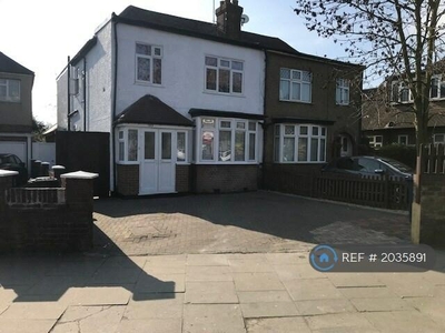 1 bedroom house share for rent in Church Road, Northolt, UB5