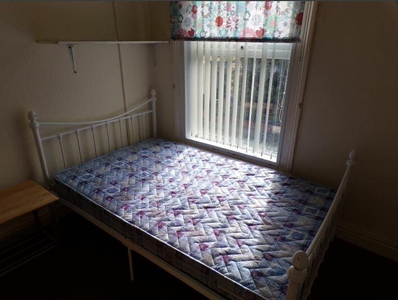 1 bedroom house share for rent in Gresford Avenue, Liverpool., L17