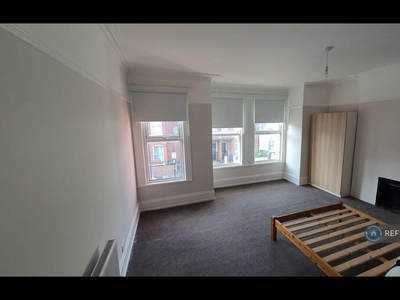 1 bedroom house share for rent in Nova Road, Croydon, CR0