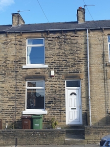 2 Bed Terraced House, Lionel Street, WF5