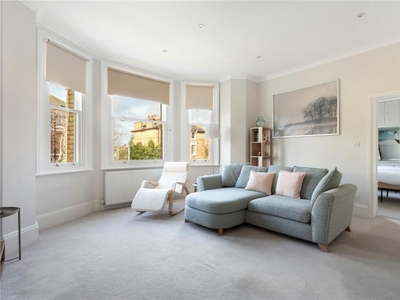 2 bedroom apartment for rent in Colinette Road, London, SW15