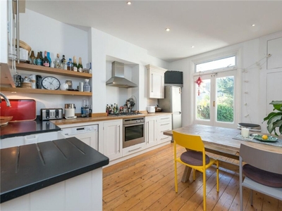2 bedroom apartment for rent in Hanover Road, London, NW10