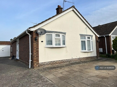 2 bedroom bungalow for rent in Falmouth Road, Chelmsford, CM1