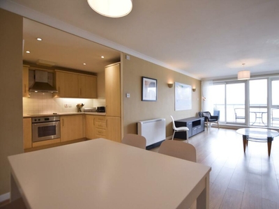 2 bedroom flat for rent in Arnhem Wharf, Arnhem Place, Canary Wharf, London E14