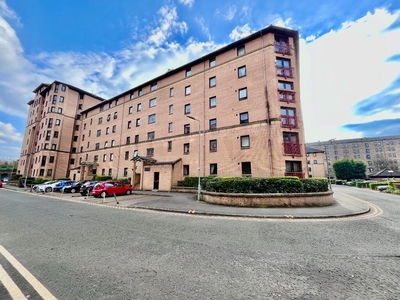 2 bedroom flat for rent in Parsonage Square, Merchant City, Glasgow, G4