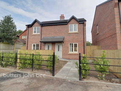 2 bedroom House -Semi-Detached for sale in Wrinehill