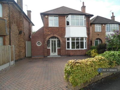 3 bedroom detached house for rent in Woodhall Road, Nottingham, NG8