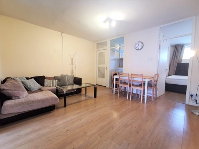 3 bedroom flat for rent in Phoenix Court, St Pancras, NW1