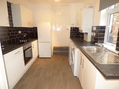 3 bedroom flat for rent in Warton Terrace, Heaton, NE6