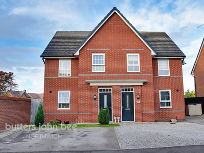 3 bedroom House -Semi-Detached for sale in Northwich