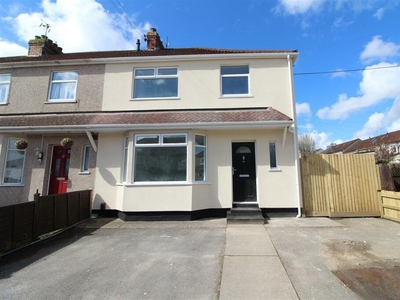 3 bedroom semi-detached house for rent in North Park, Bristol, BS15