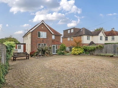 4 Bed House For Sale in Chesham, Buckinghamshire, HP5 - 5205150