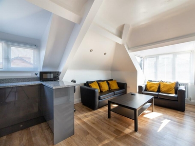 4 bedroom apartment for rent in £140pppw - Queens Road, Jesmond, Newcastle Upon Tyne, NE2