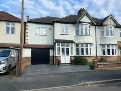 4 Bedroom House Hornchurch Great London
