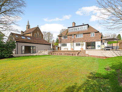 4 bedroom property for sale in Derby Road, Haslemere, GU27