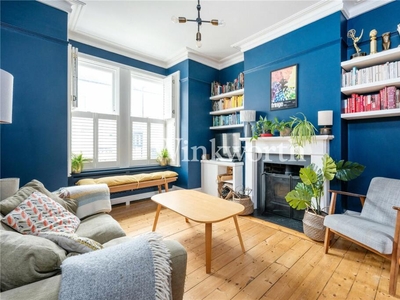 4 bedroom terraced house for rent in Greyhound Road, London, N17