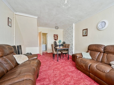 Flat in Wollaston Close, Elephant and Castle, SE1