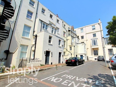 Studio flat for rent in Sillwood Place, Brighton, BN1