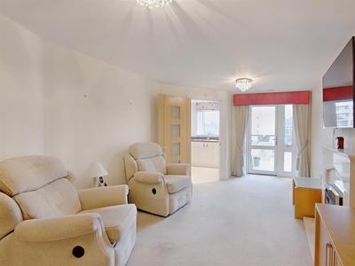 1 Bedroom Retirement Apartment For Sale in Stevenage, Hertfordshire
