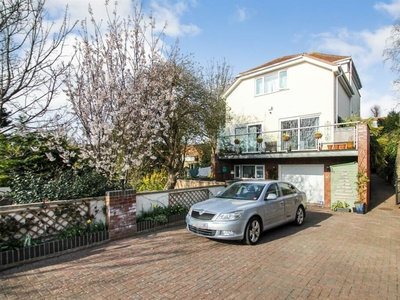 5 bedroom detached house for sale in Boxley Road, Penenden Heath, Maidstone, ME14