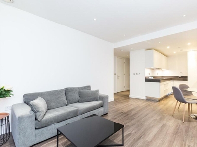 1 bedroom apartment for rent in Catalina House, Goodman's Field, London, E1