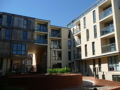 1 bedroom apartment for rent in Martyr Road, Guildford, GU1