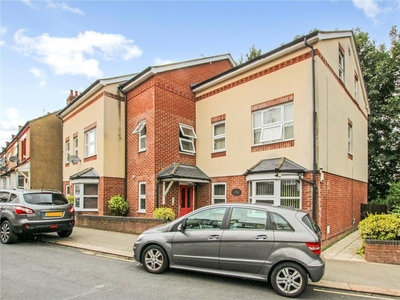 1 bedroom apartment for rent in St. Saviours Crescent, Luton, LU1