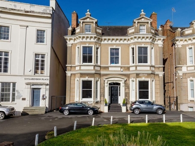 1 bedroom apartment for sale in Clarendon Place, Leamington Spa, CV32