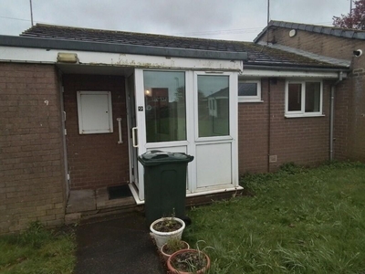 1 bedroom bungalow for rent in 9 Foston Close, Bradford, West Yorkshire, BD2