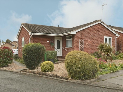 1 bedroom detached bungalow for rent in Wollaton Paddocks, Wollaton, Nottingham, NG8 2ED, NG8