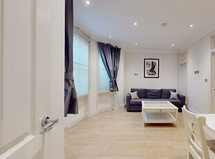 1 bedroom flat for rent in Holland Road, London, W14