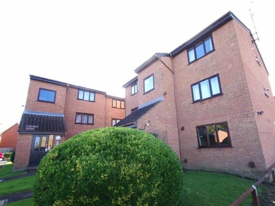 1 Bedroom Flat For Rent In King Georges Avenue, Watford