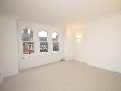 1 bedroom flat for rent in South Road, Faversham, Kent, ME13