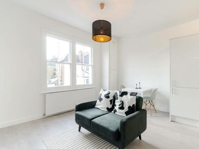 1 Bedroom Flat For Rent In West Putney, London