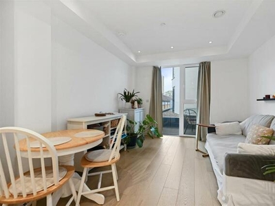 1 Bedroom Flat For Sale In King Street, Acton