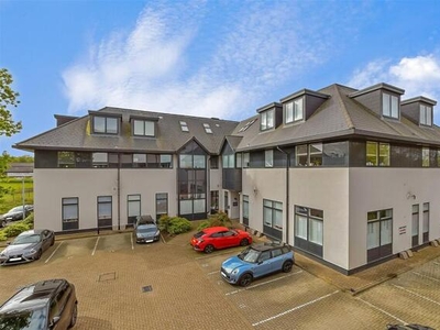 1 Bedroom Flat For Sale In Leatherhead