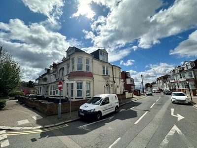 1 Bedroom House Of Multiple Occupation For Rent In Westcliff-on-sea, Essex