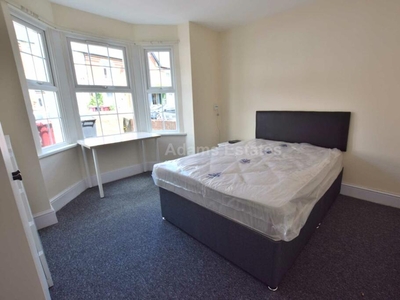 1 bedroom house share for rent in Cholmeley Road, Reading, RG1