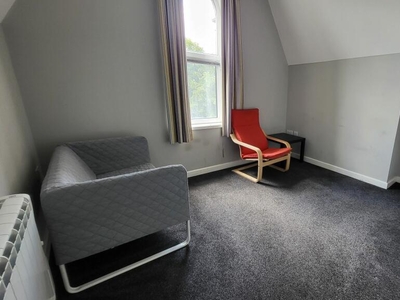 1 bedroom house share for rent in Room 14, 2-4 Auckland Road, Wheatley,Doncaster, DN2