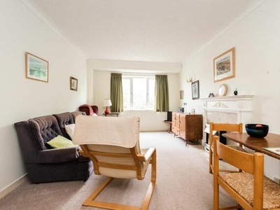 1 Bedroom Shared Living/roommate Witney Oxfordshire