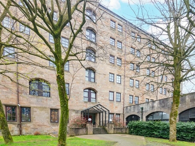 2 bedroom apartment for rent in Bell Street, Glasgow, G4