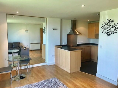 2 bedroom apartment for rent in Endeavour Court, Ocean Village, Southampton, SO14