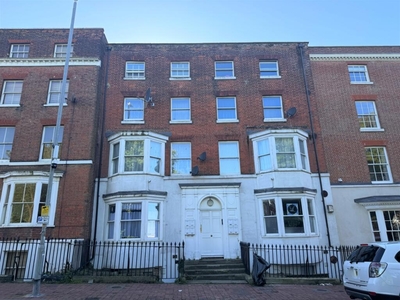 2 bedroom apartment for rent in Hawley Square Margate CT9