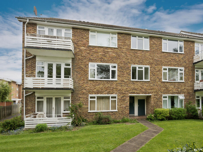 2 bedroom apartment for rent in Lindfield Gardens, Guildford, Surrey, GU1